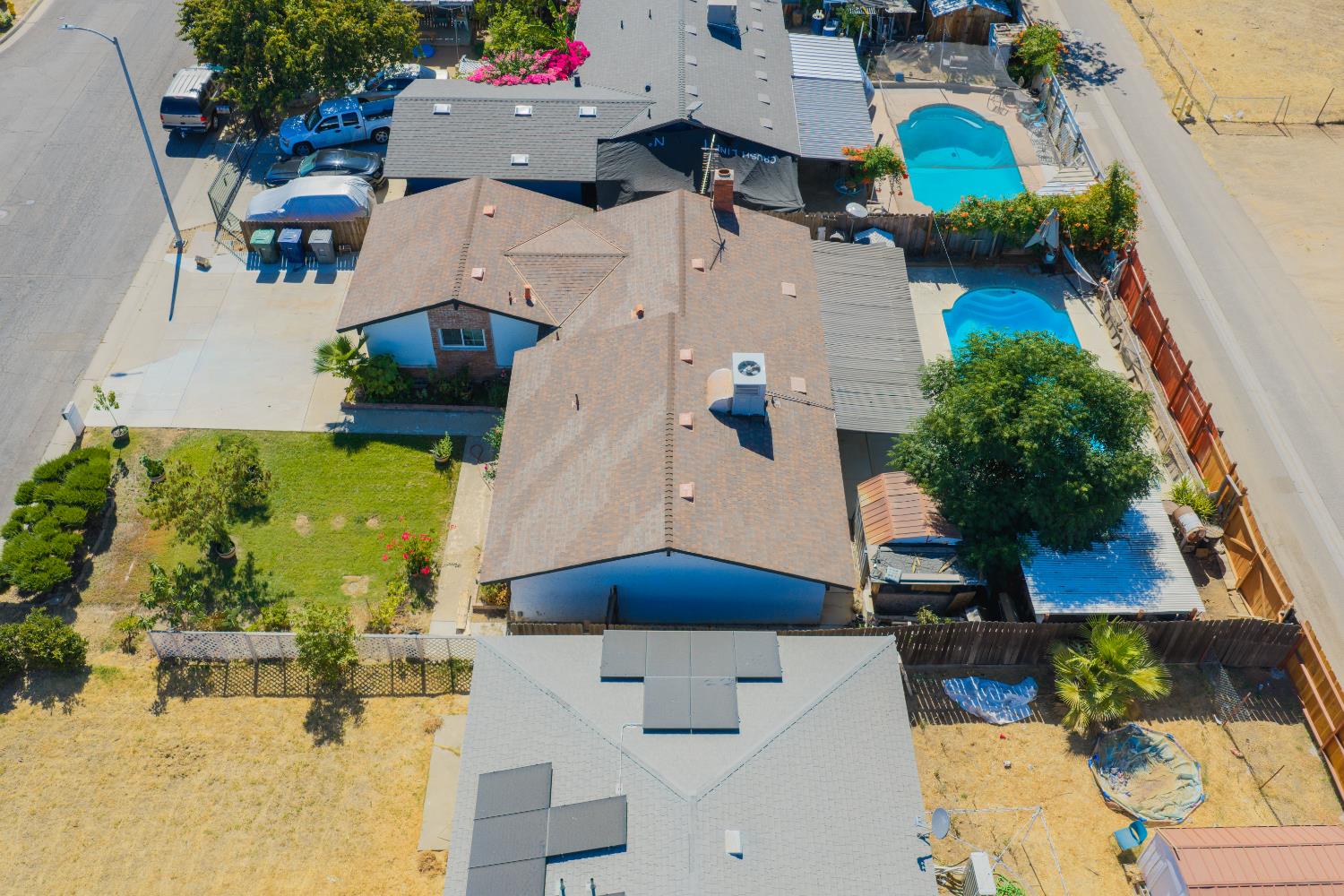 1229 Mission St, Madera, CA 93638