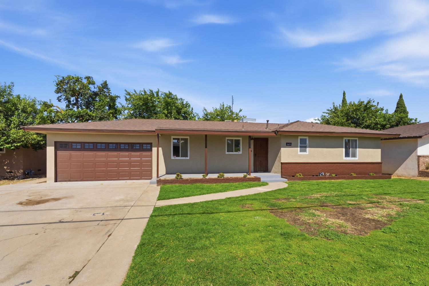 3677 N Sierra Vista Ave, Fresno, CA 93726
