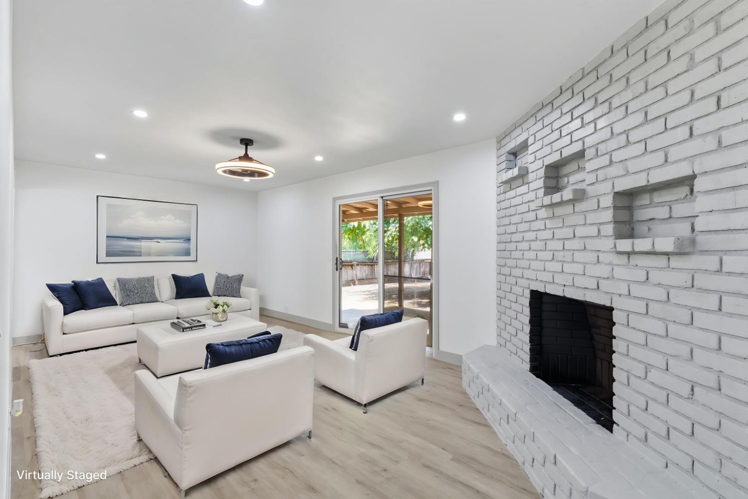 3677 N Sierra Vista Ave, Fresno, CA 93726