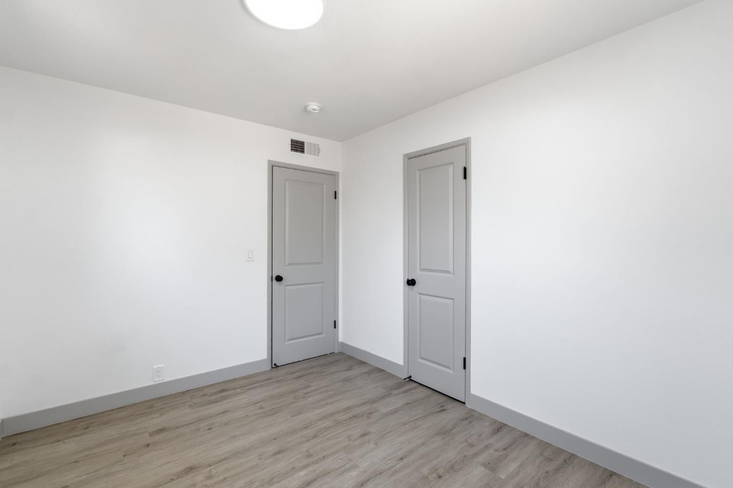 3677 N Sierra Vista Ave, Fresno, CA 93726