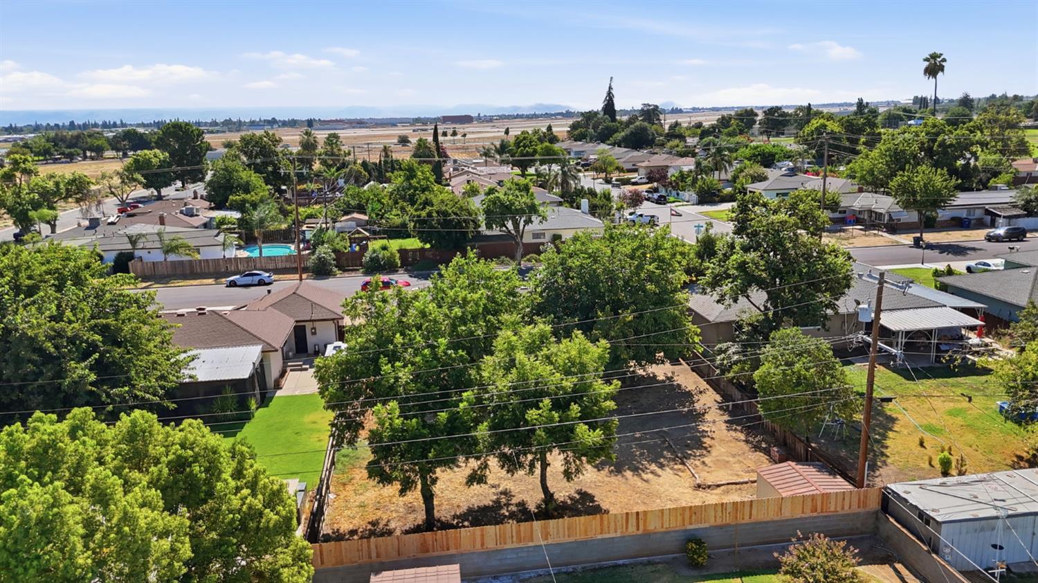 3677 N Sierra Vista Ave, Fresno, CA 93726