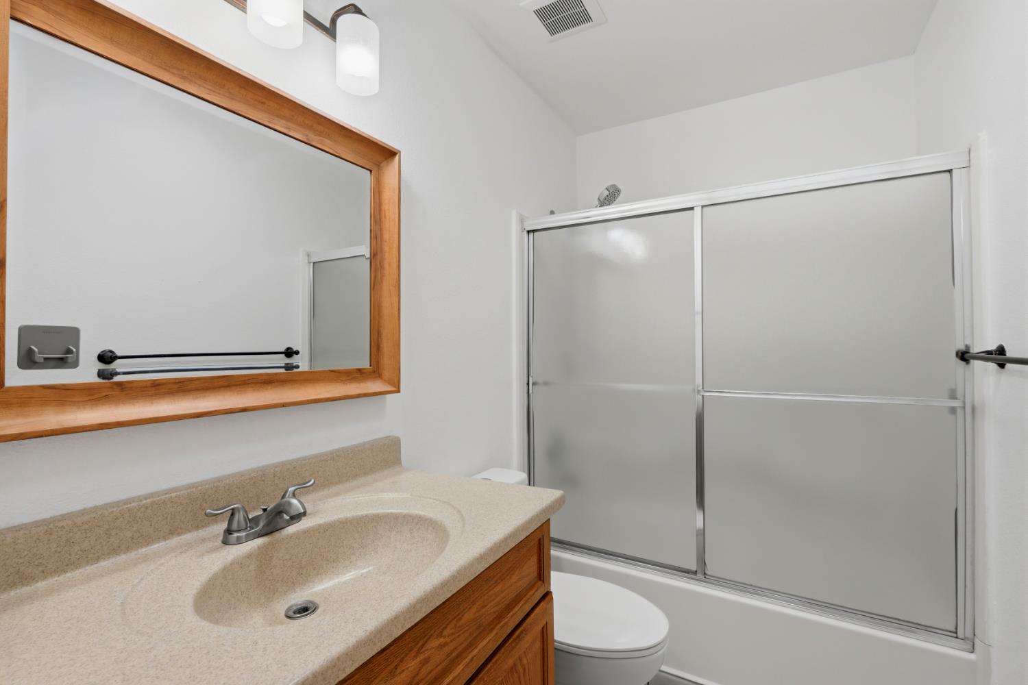 1415 Harris Ct, Fowler, CA 93625