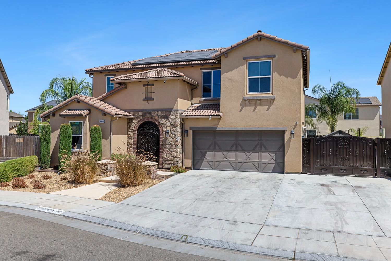 6310 W Indianapolis Ave, Fresno, CA 93723