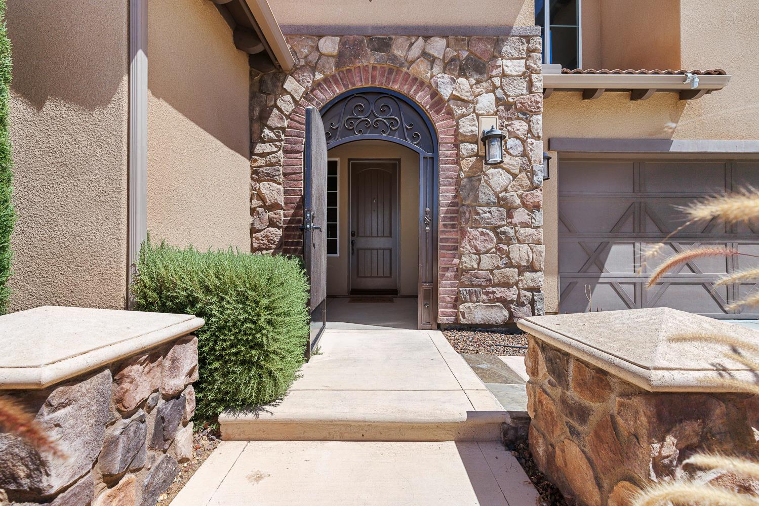 6310 W Indianapolis Ave, Fresno, CA 93723