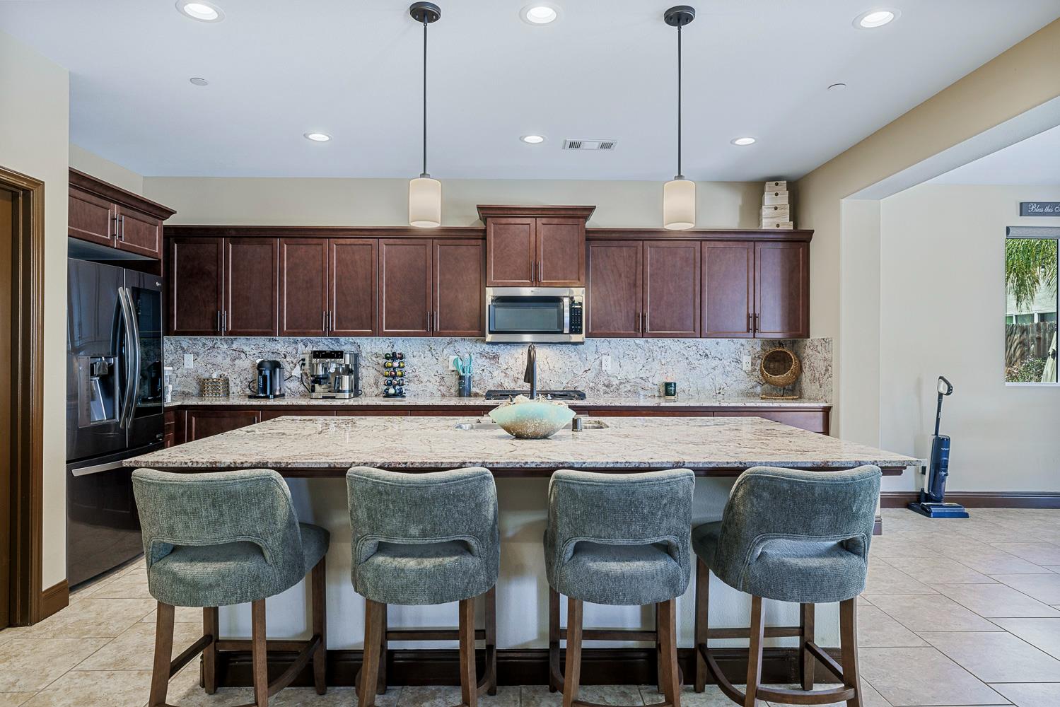 6310 W Indianapolis Ave, Fresno, CA 93723