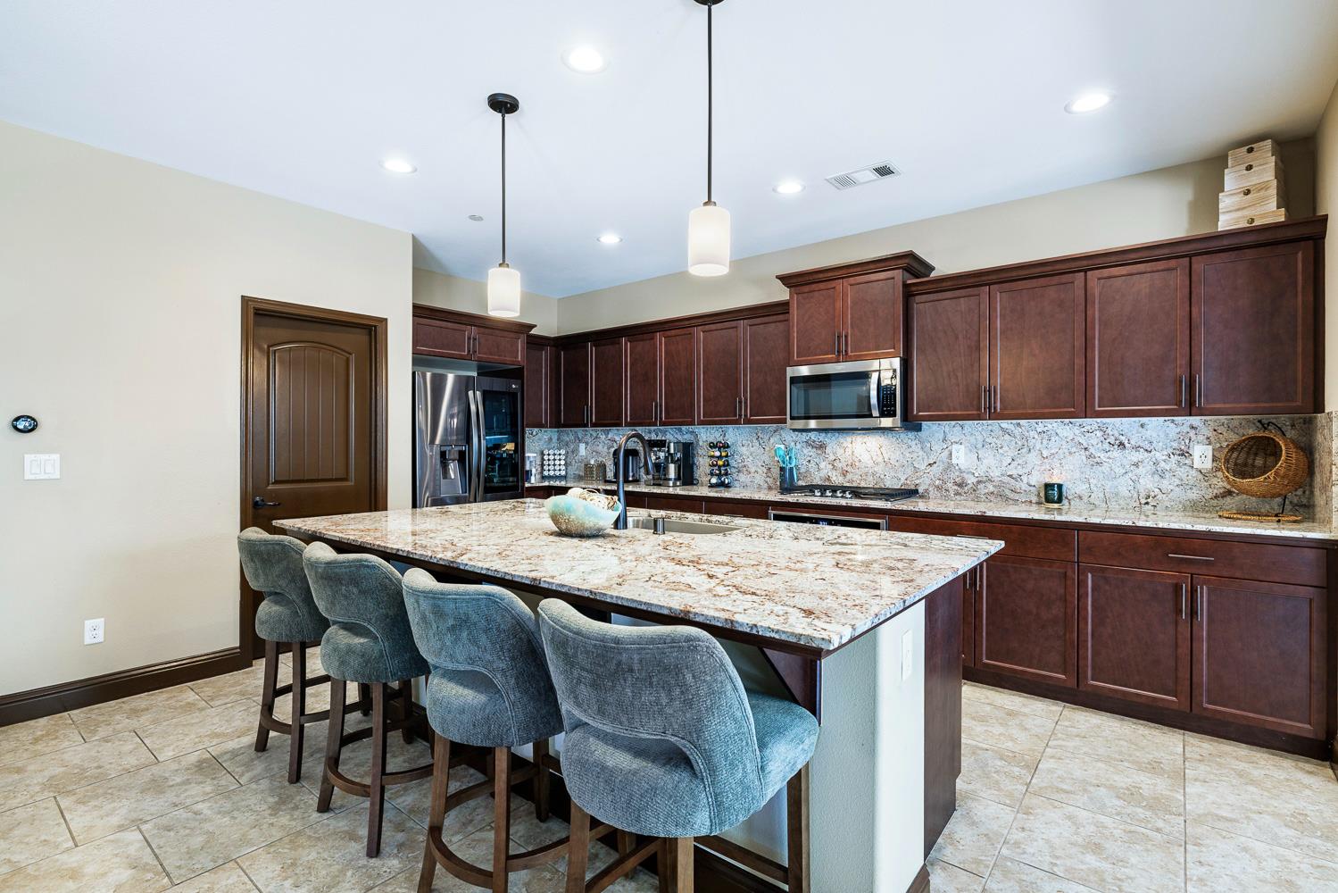 6310 W Indianapolis Ave, Fresno, CA 93723