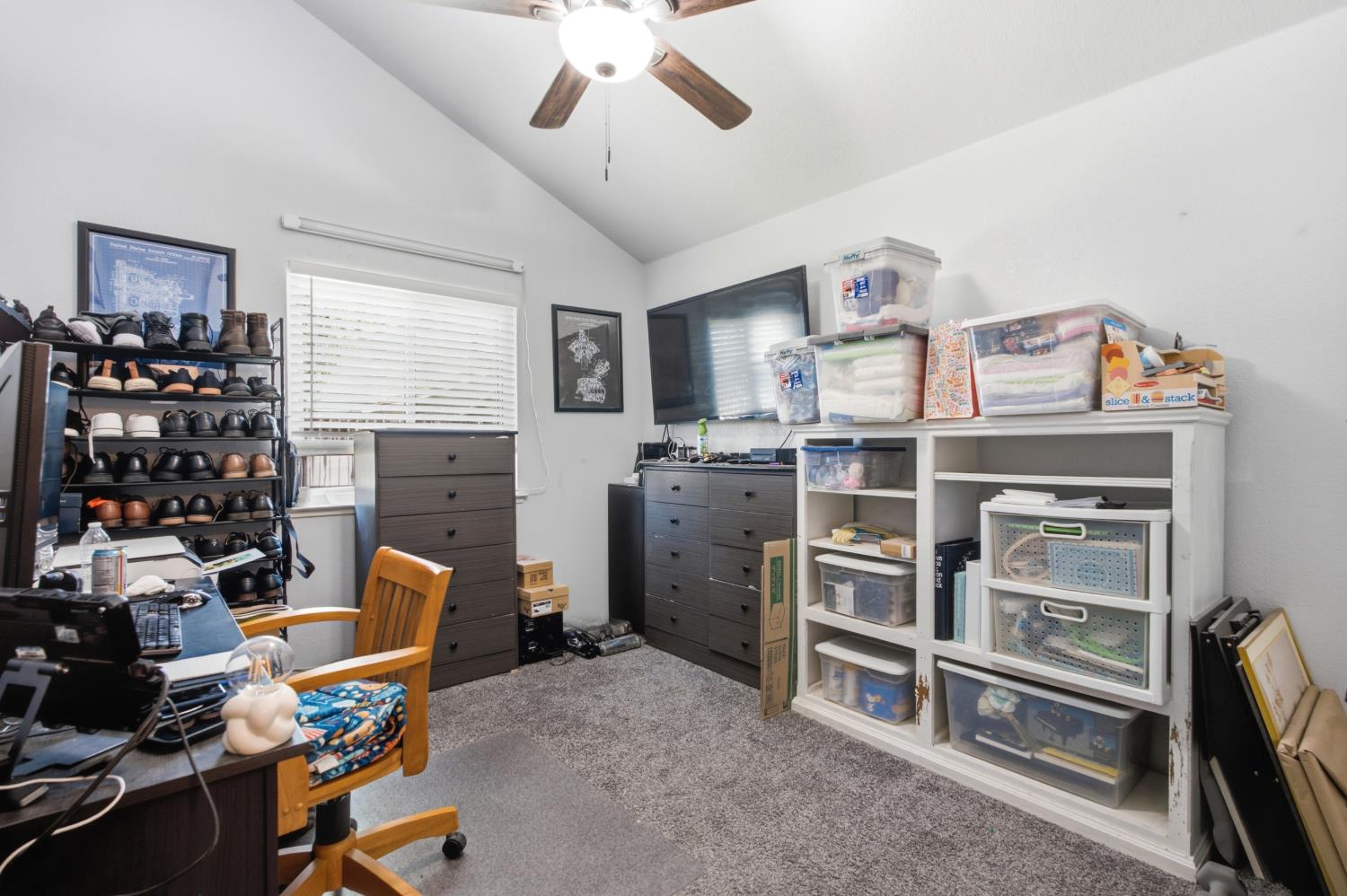 3450 W Dovewood Ave, Fresno, CA 93711