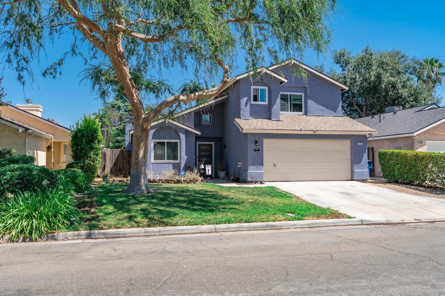 3450 W Dovewood Ave, Fresno, CA 93711