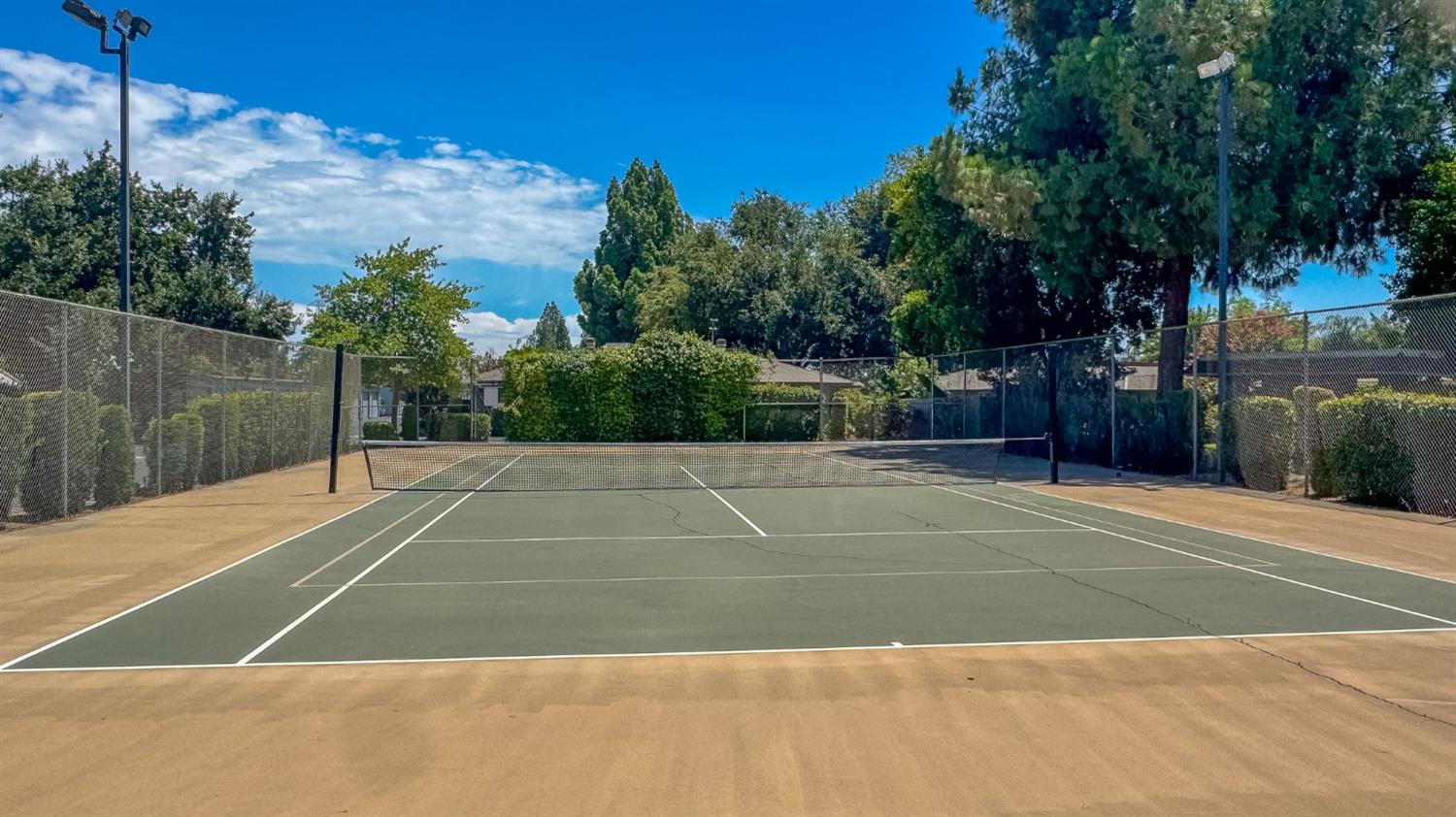 4504 N Valentine Ave #138, Fresno, CA 93722