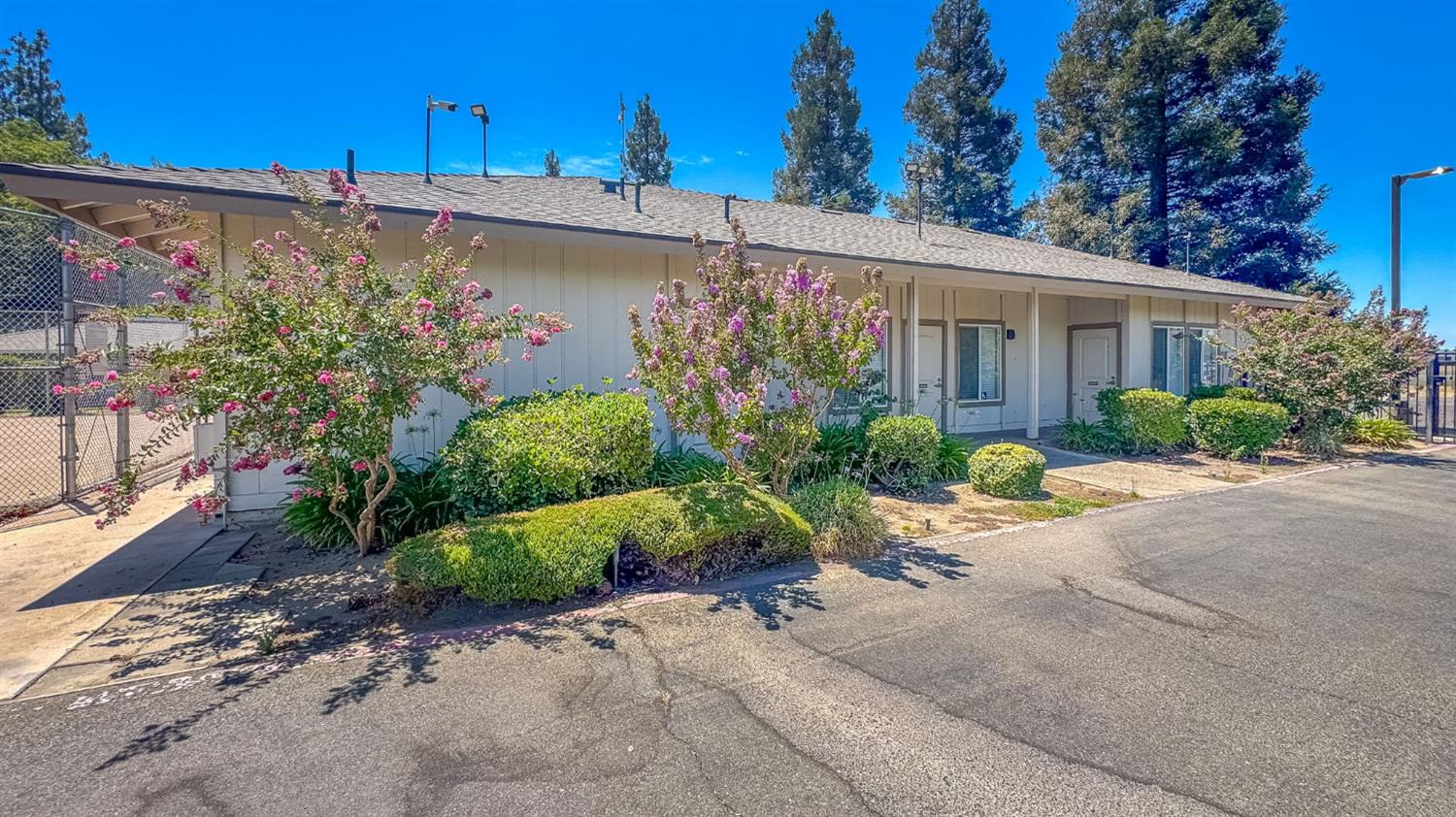 4504 N Valentine Ave #138, Fresno, CA 93722