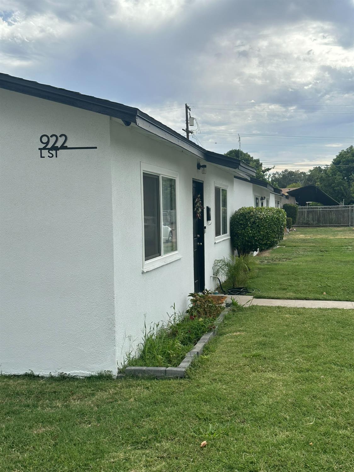 922 L Street, Sanger, CA 93657