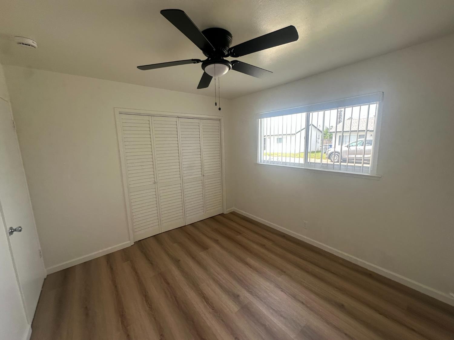 922 L Street, Sanger, CA 93657