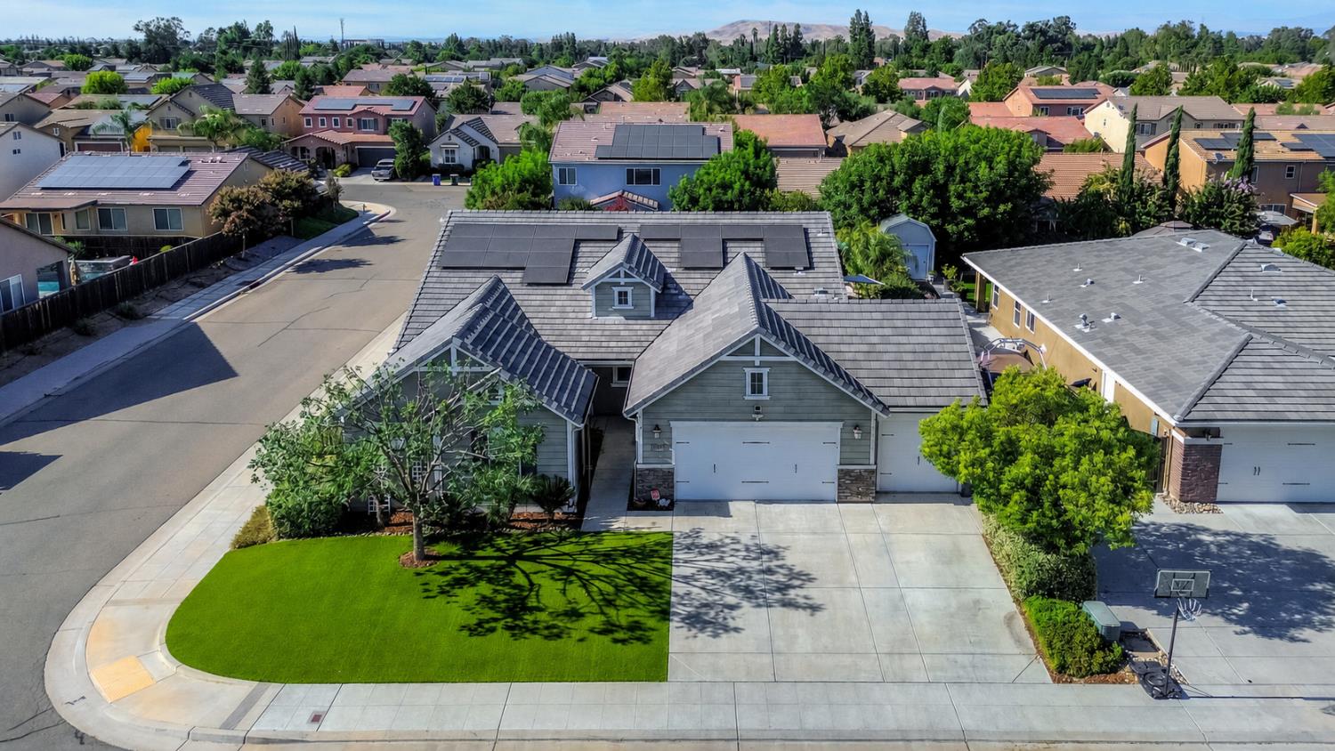 3101 Finchwood Ave, Clovis, CA 93619