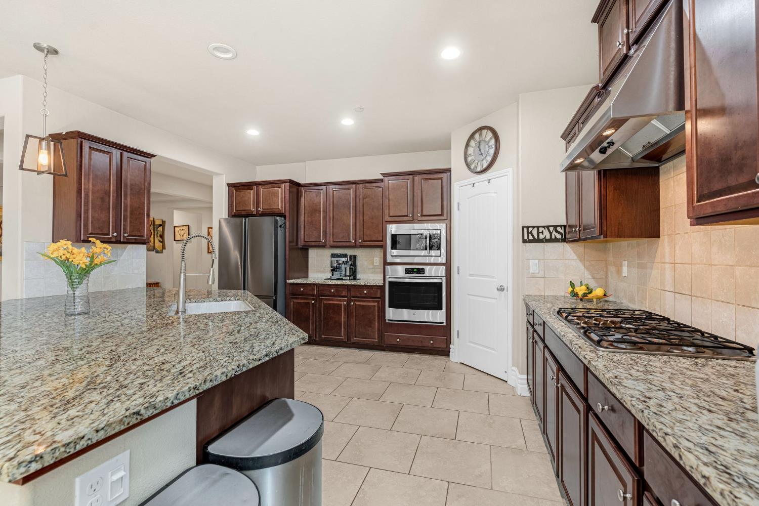 3101 Finchwood Ave, Clovis, CA 93619