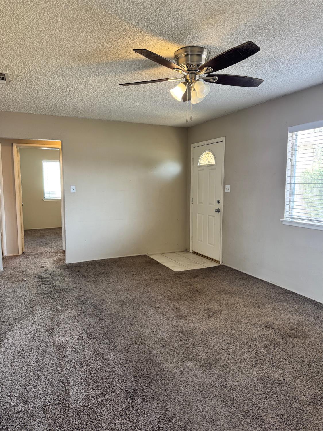 3667 W Dayton Ave, Fresno, CA 93722