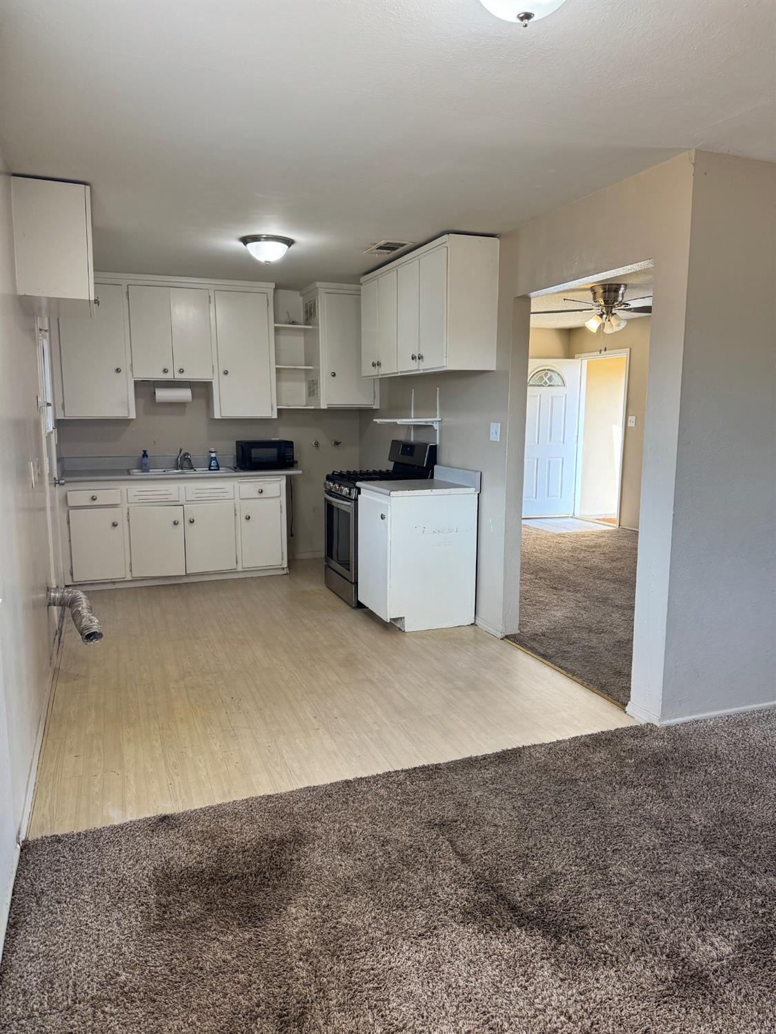 3667 W Dayton Ave, Fresno, CA 93722