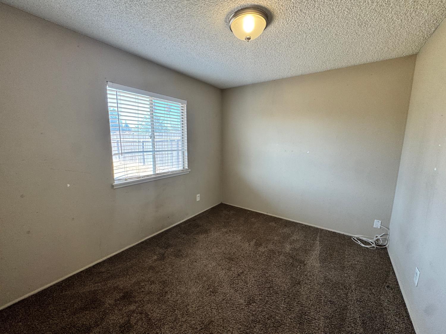 3667 W Dayton Ave, Fresno, CA 93722