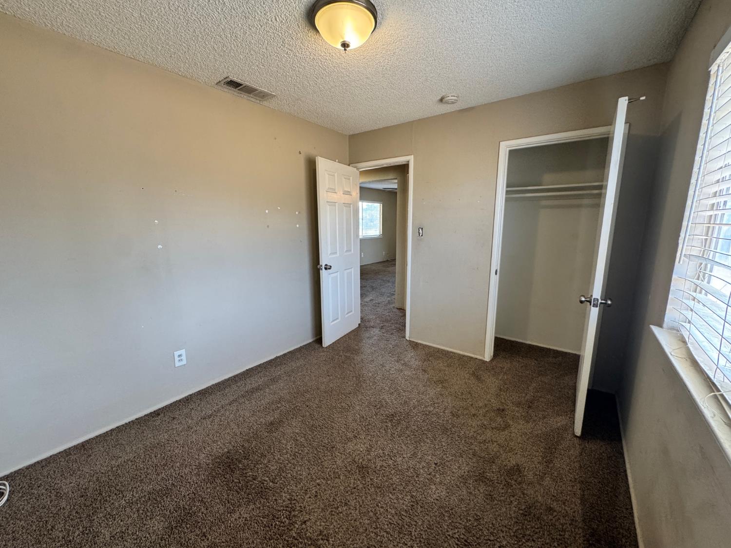3667 W Dayton Ave, Fresno, CA 93722