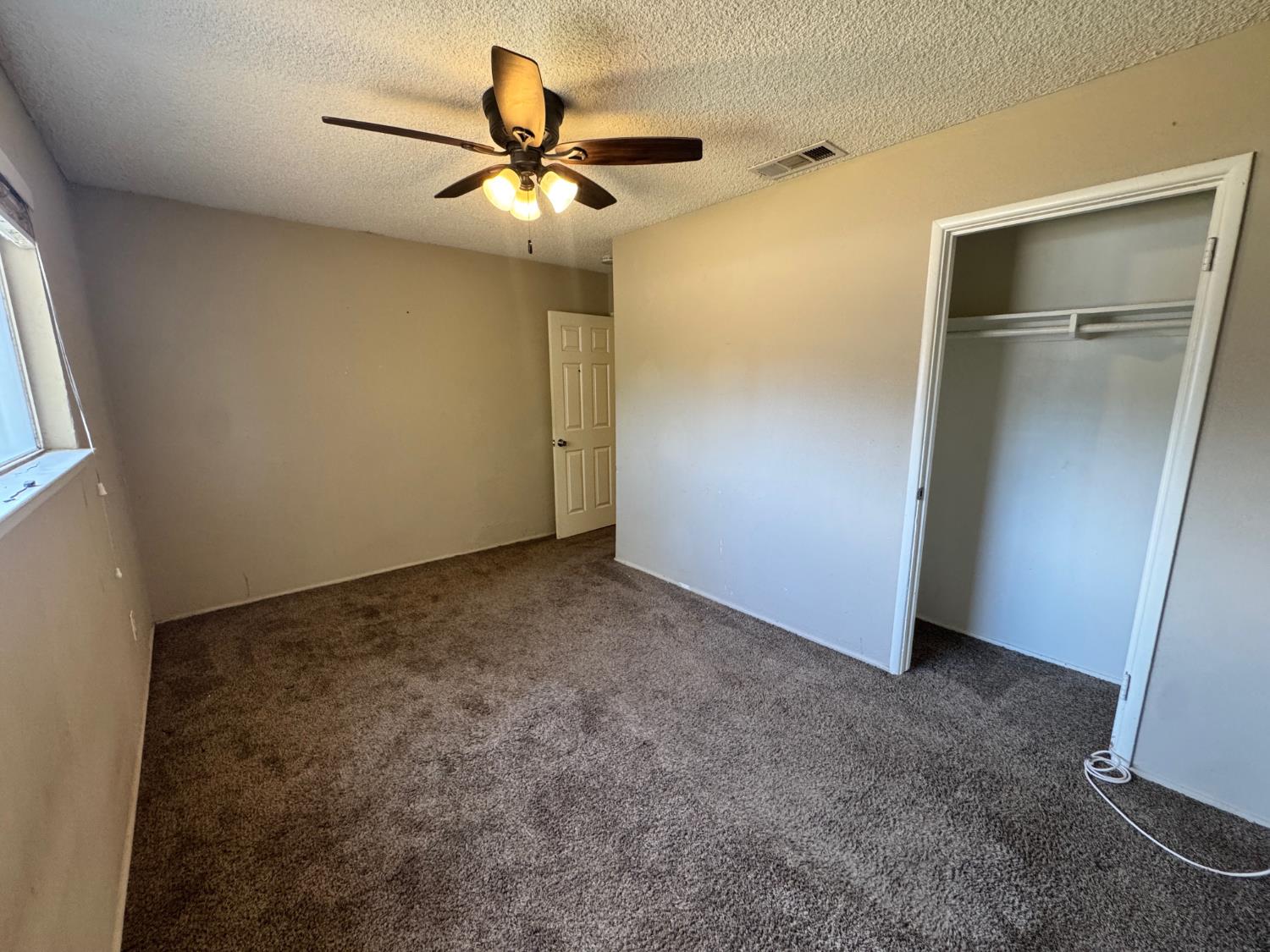 3667 W Dayton Ave, Fresno, CA 93722