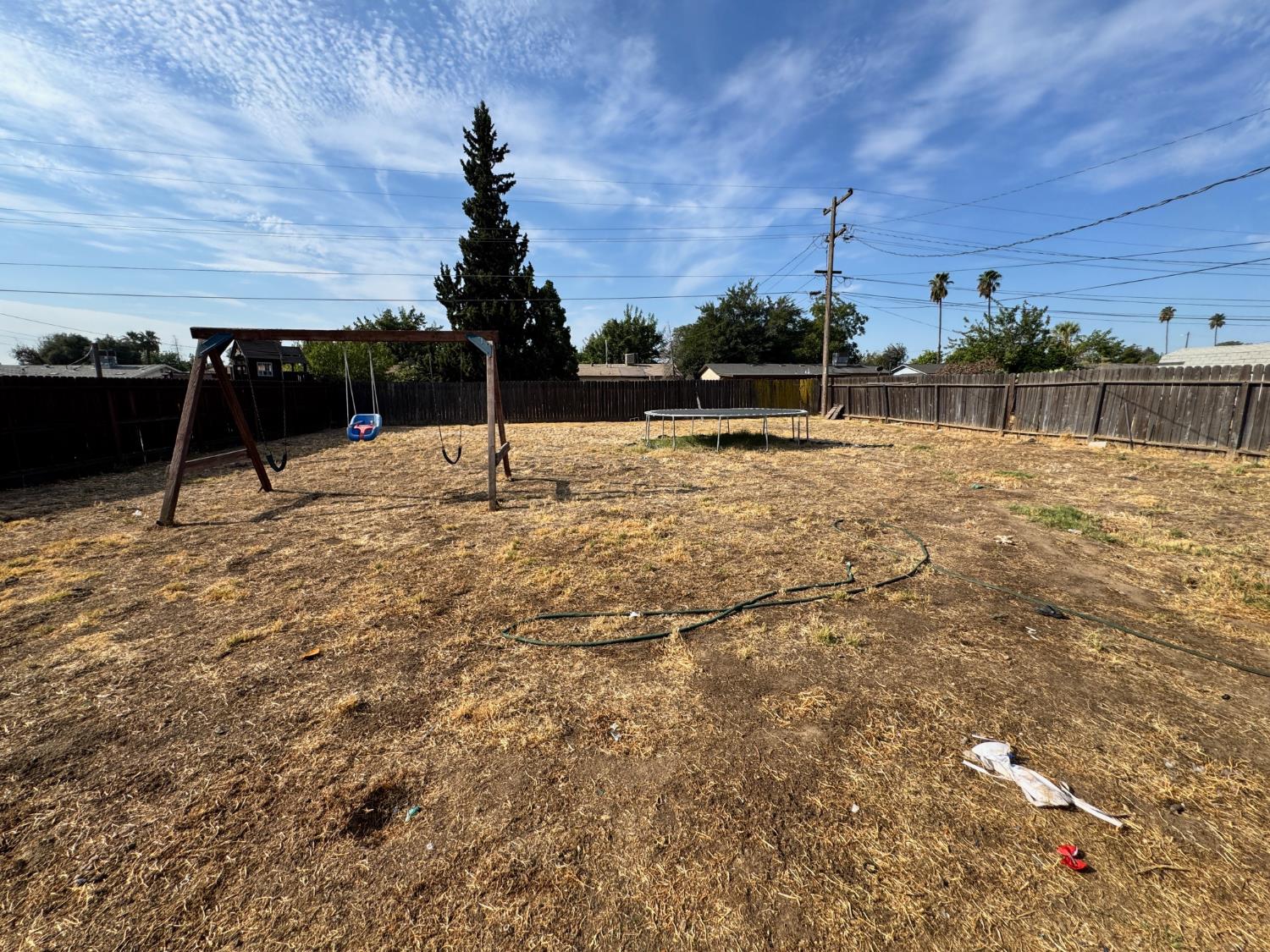 3667 W Dayton Ave, Fresno, CA 93722