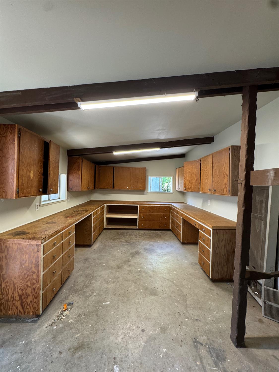 2919 E Joaquin Pl, Fresno, CA 93726