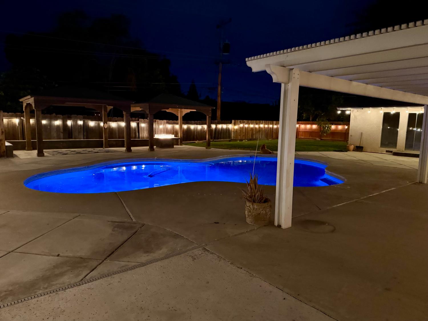 6038 N Roosevelt Ave, Fresno, CA 93704