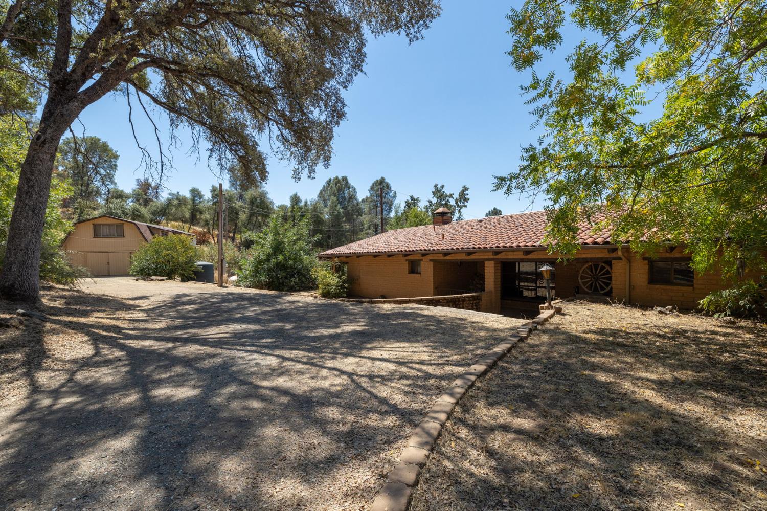 3981 Snow Creek Rd, Mariposa, CA 95338