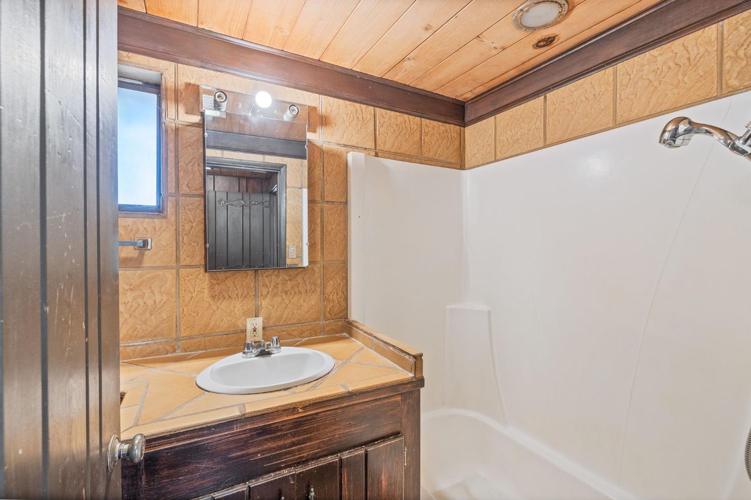 3981 Snow Creek Rd, Mariposa, CA 95338