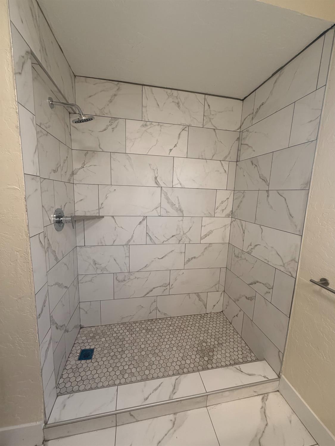 3004 N Thorne Ave, Fresno, CA 93704