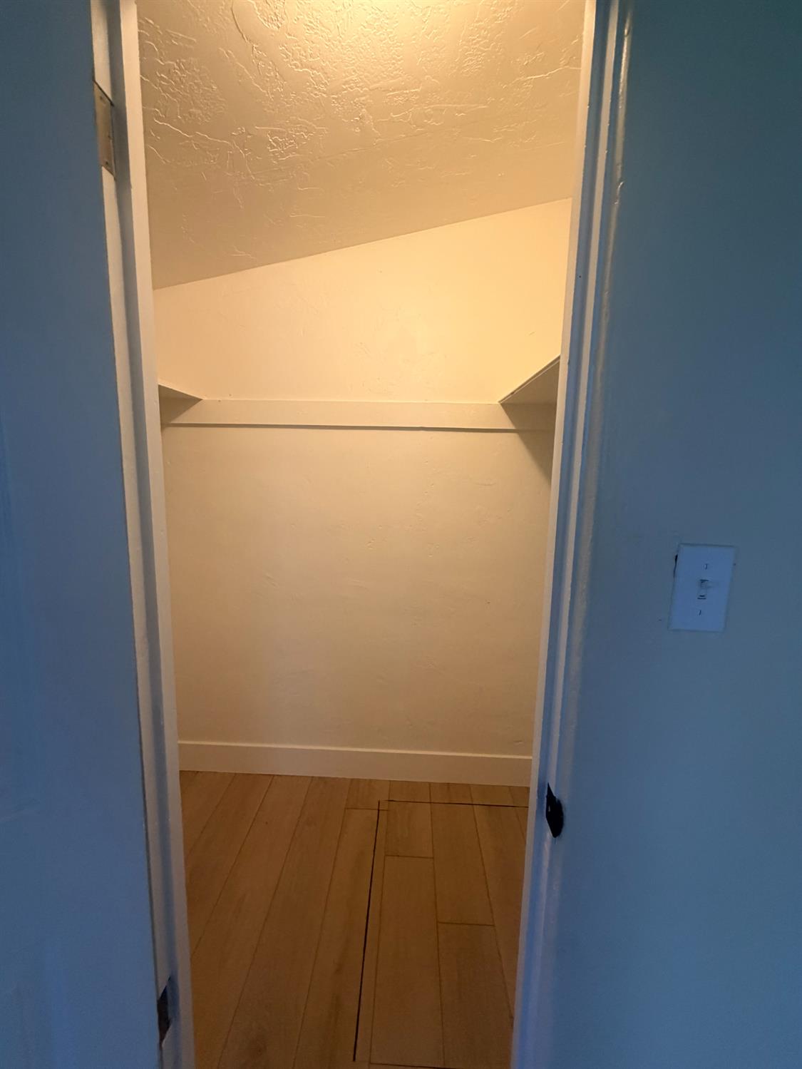 3004 N Thorne Ave, Fresno, CA 93704
