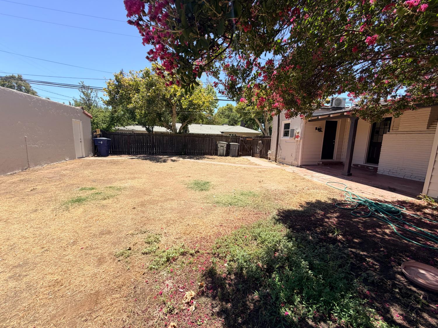 3004 N Thorne Ave, Fresno, CA 93704