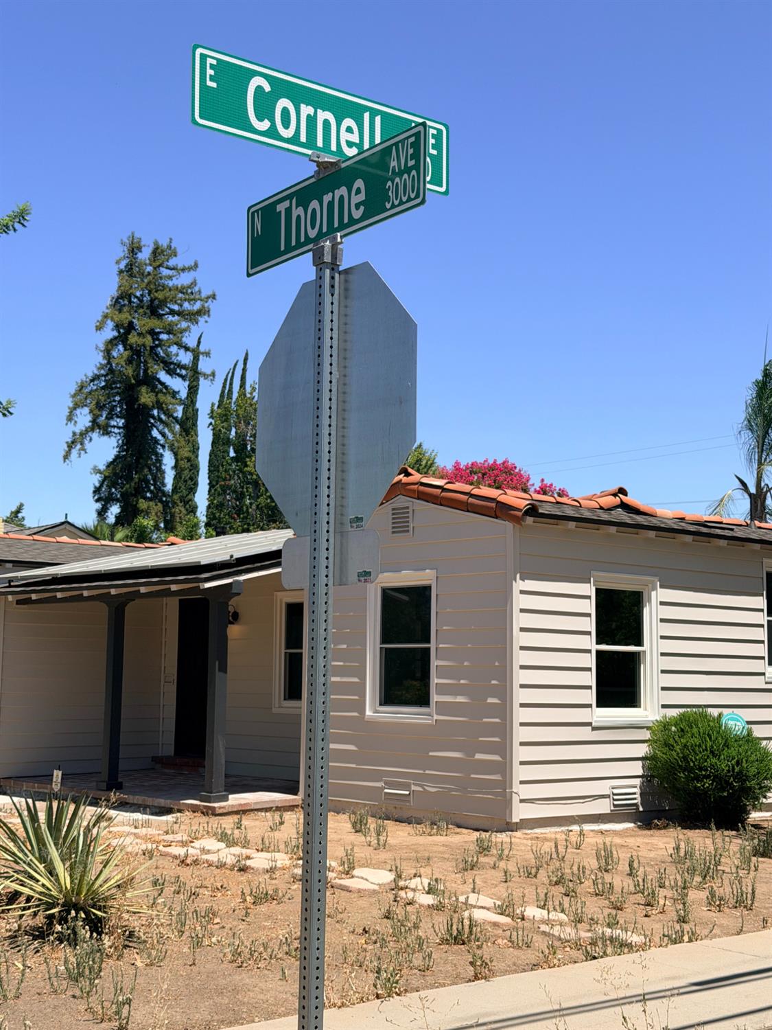 3004 N Thorne Ave, Fresno, CA 93704