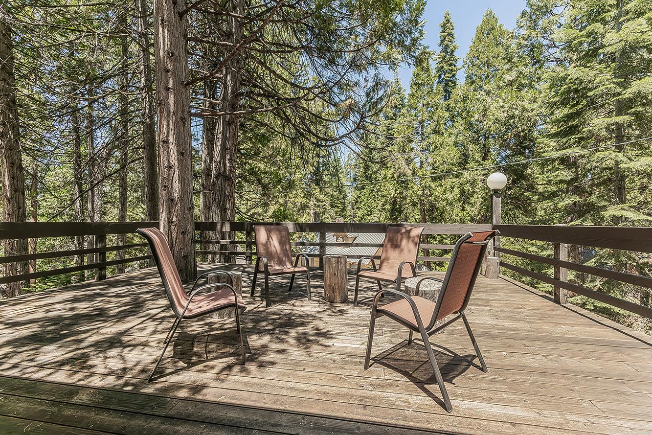 41390 Kokanee Ln, Shaver Lake, CA 93664
