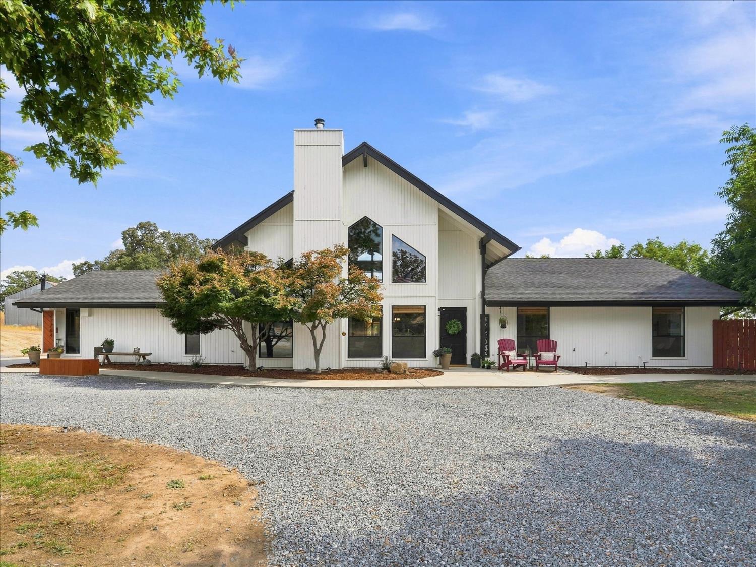 21764 Frontier Rd, Clovis, CA 93619