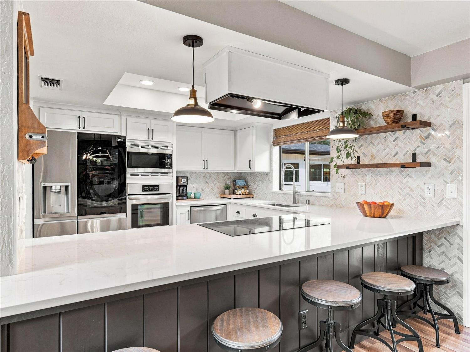 21764 Frontier Rd, Clovis, CA 93619