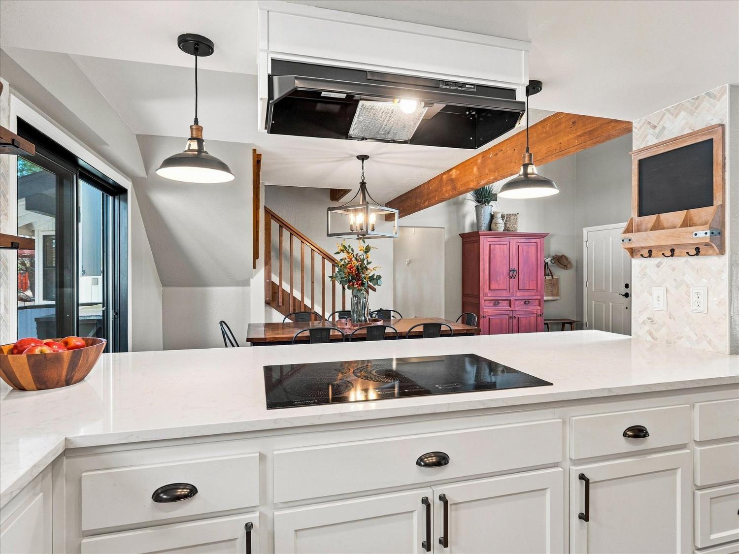21764 Frontier Rd, Clovis, CA 93619