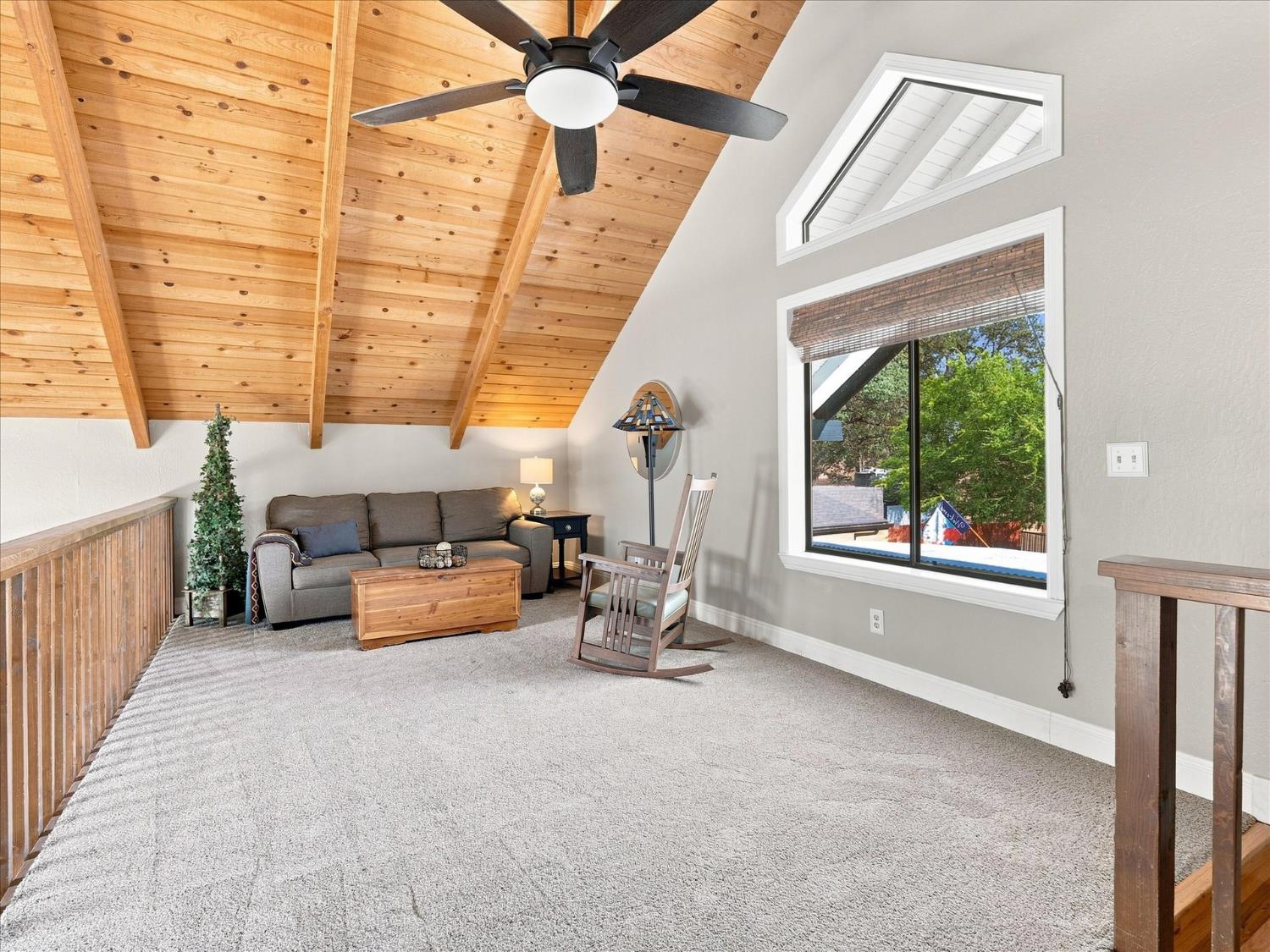 21764 Frontier Rd, Clovis, CA 93619