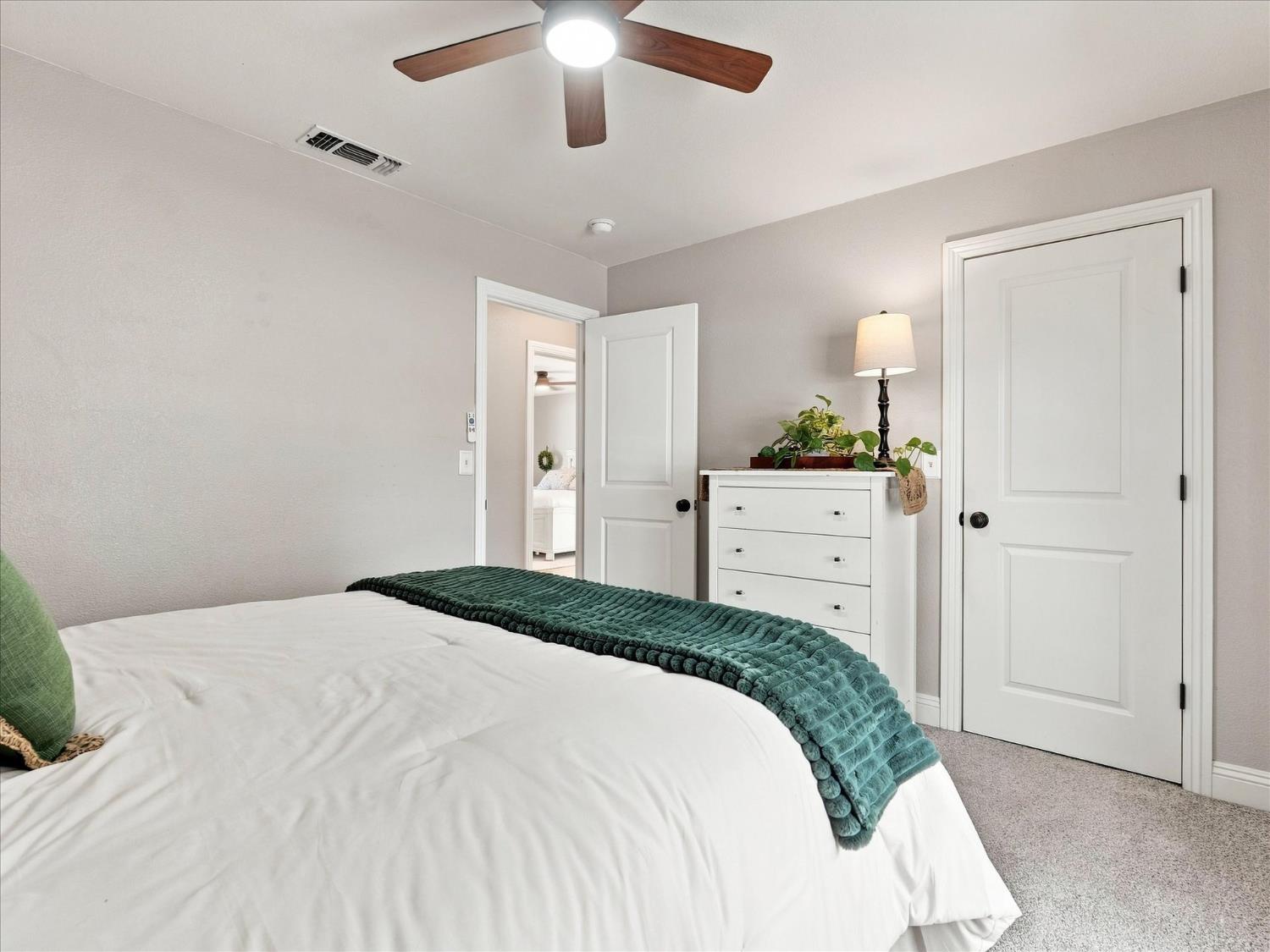 21764 Frontier Rd, Clovis, CA 93619