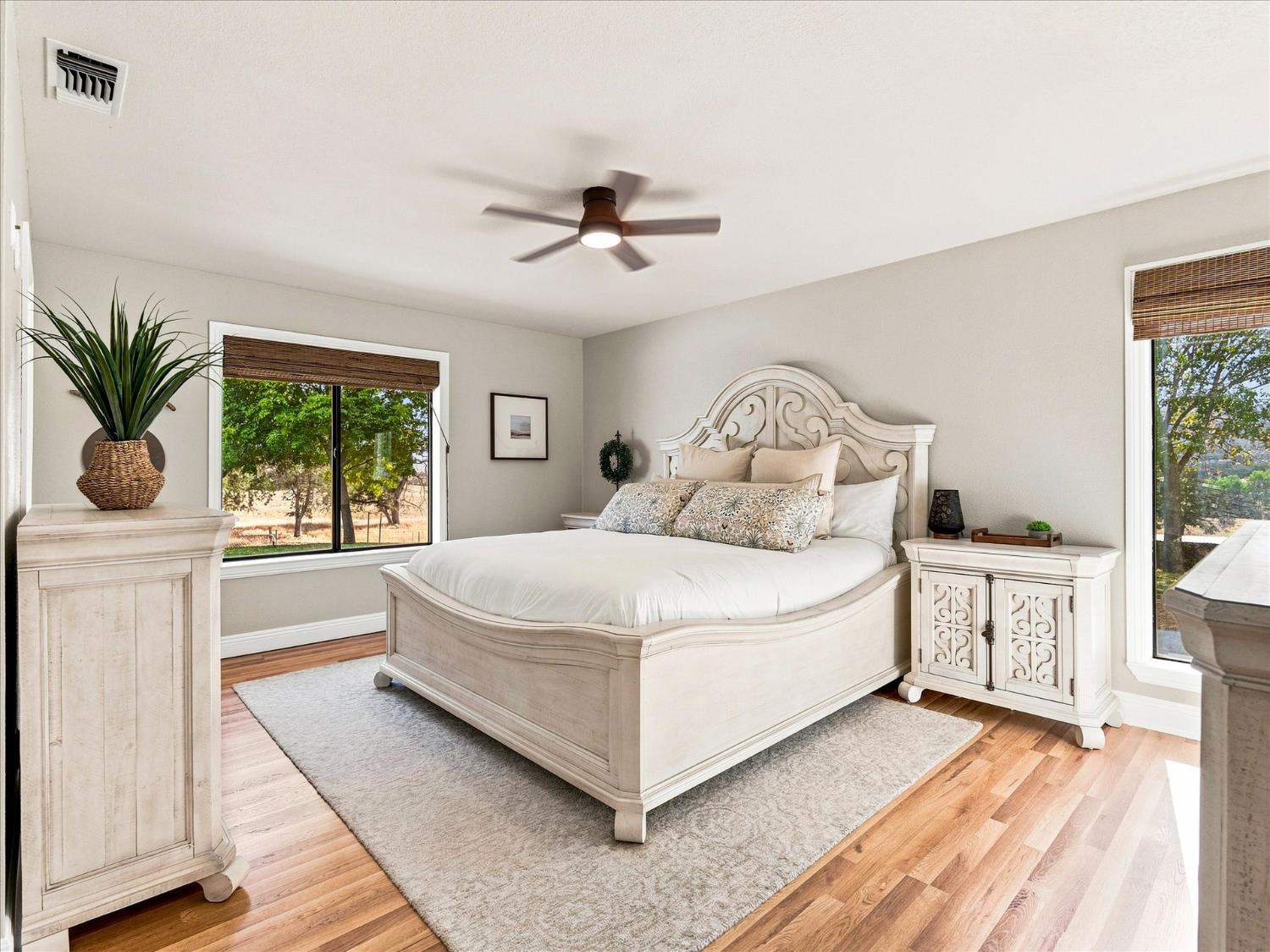 21764 Frontier Rd, Clovis, CA 93619