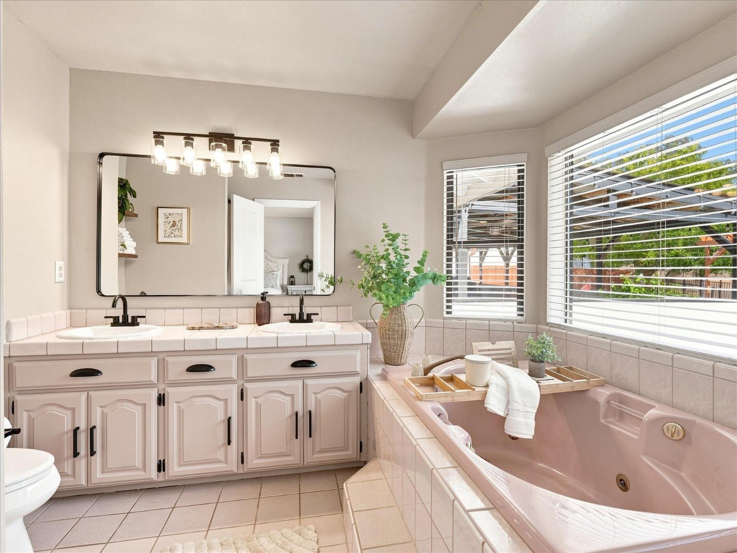 21764 Frontier Rd, Clovis, CA 93619