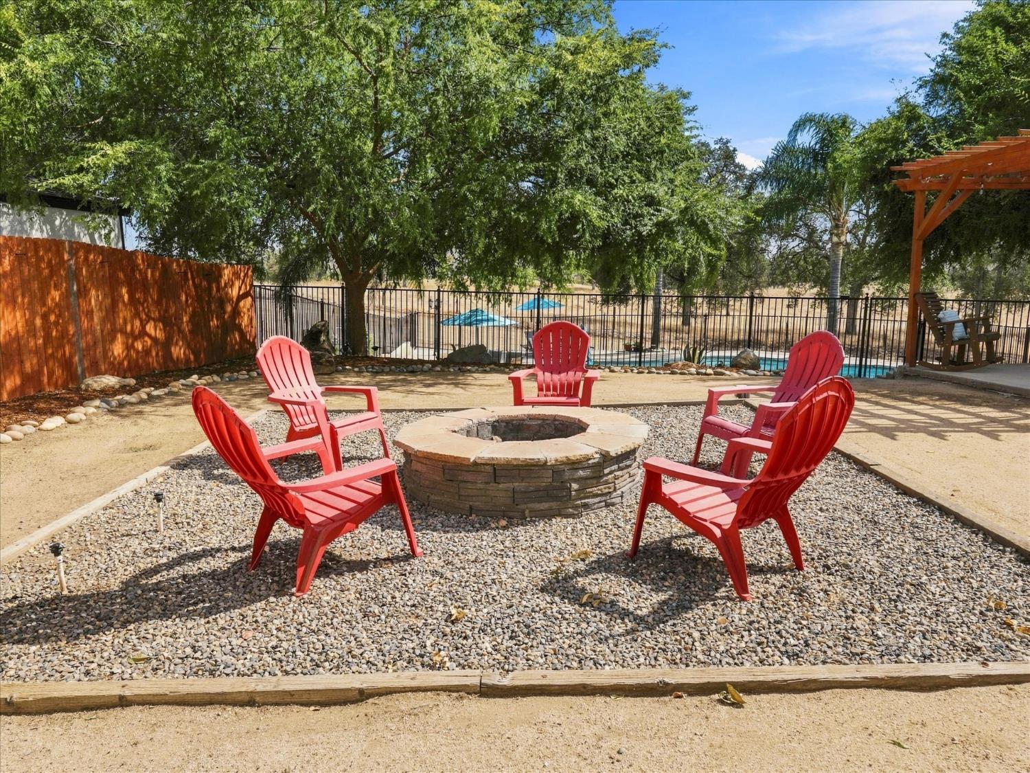 21764 Frontier Rd, Clovis, CA 93619