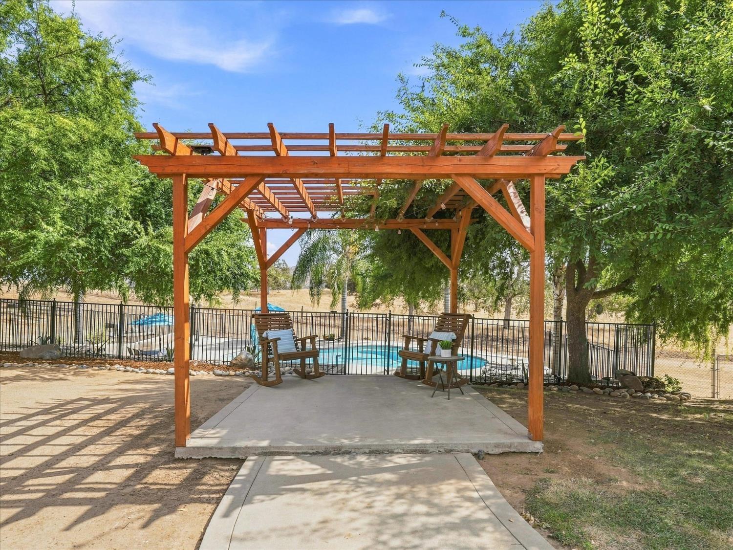 21764 Frontier Rd, Clovis, CA 93619