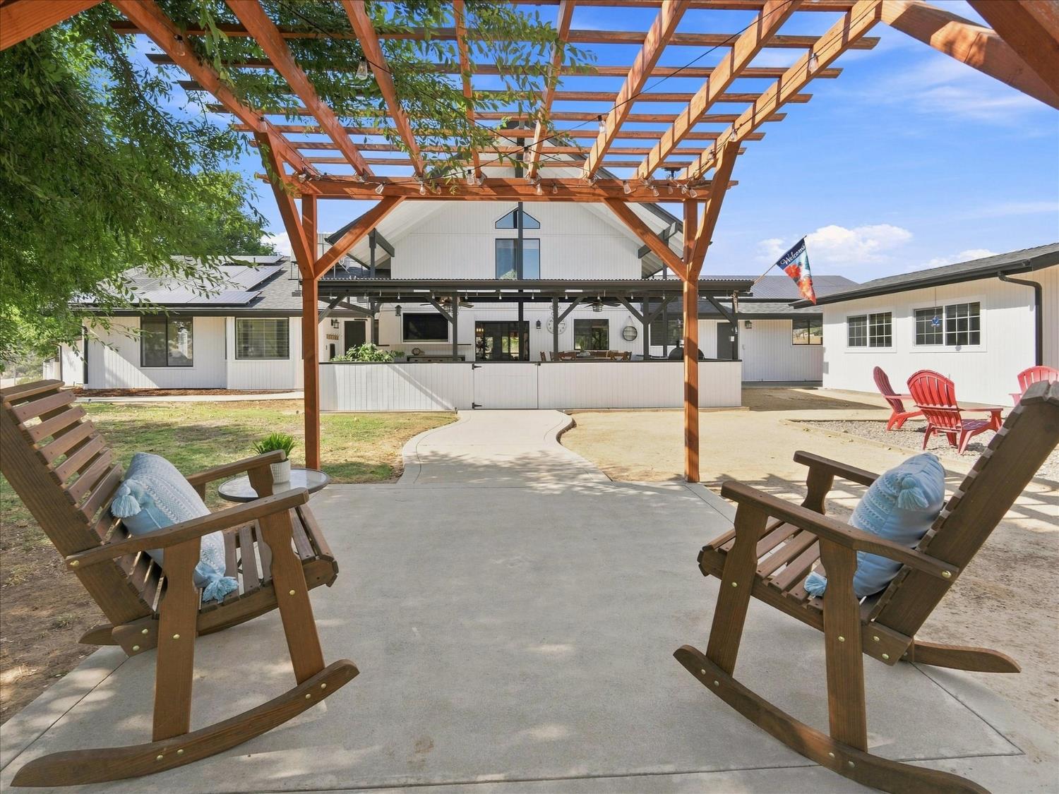 21764 Frontier Rd, Clovis, CA 93619