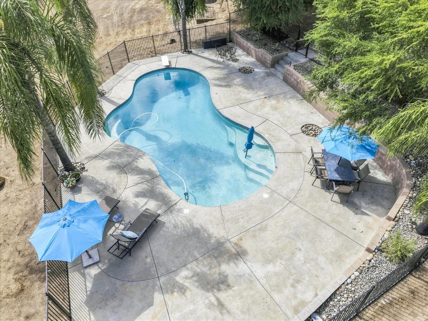 21764 Frontier Rd, Clovis, CA 93619