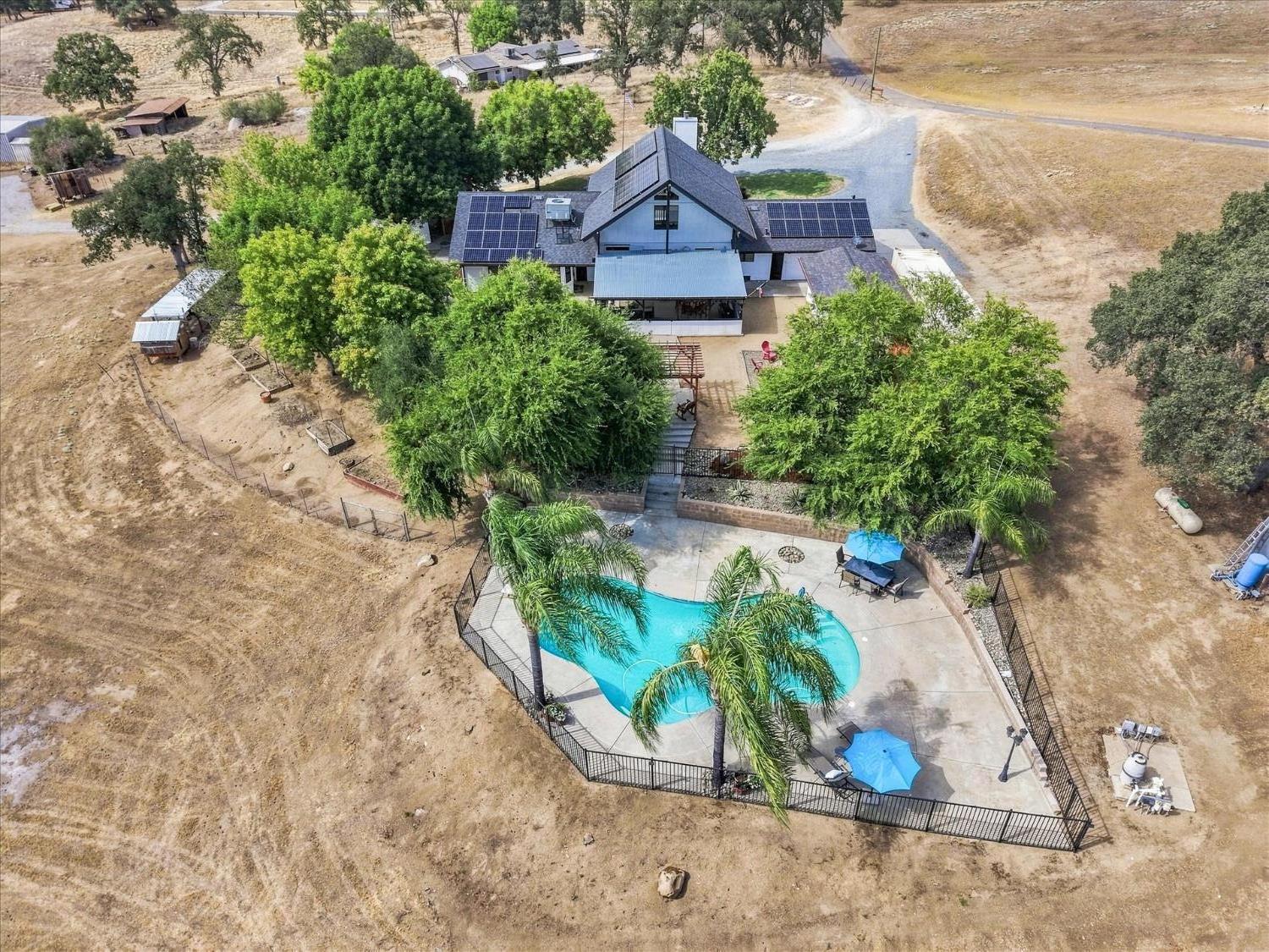 21764 Frontier Rd, Clovis, CA 93619