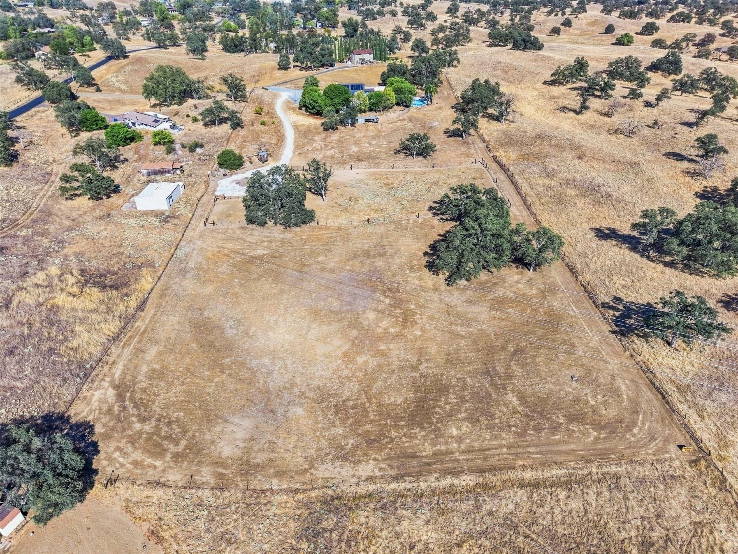 21764 Frontier Rd, Clovis, CA 93619