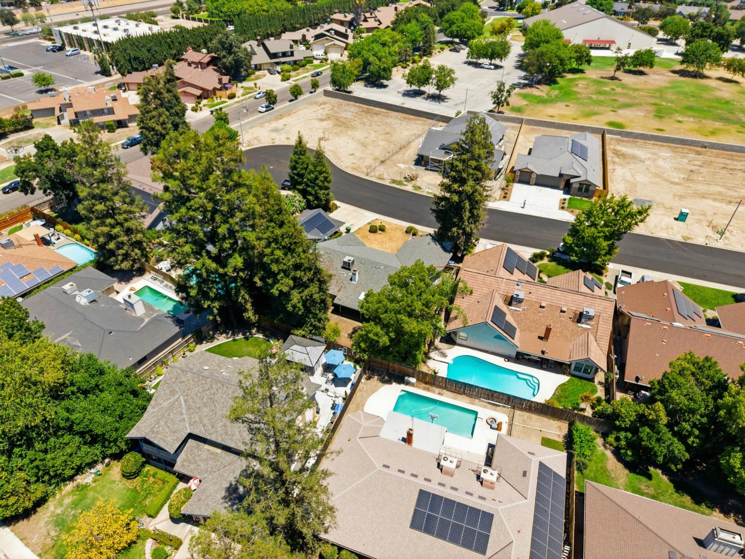 1035 N Rono St, Visalia, CA 93291