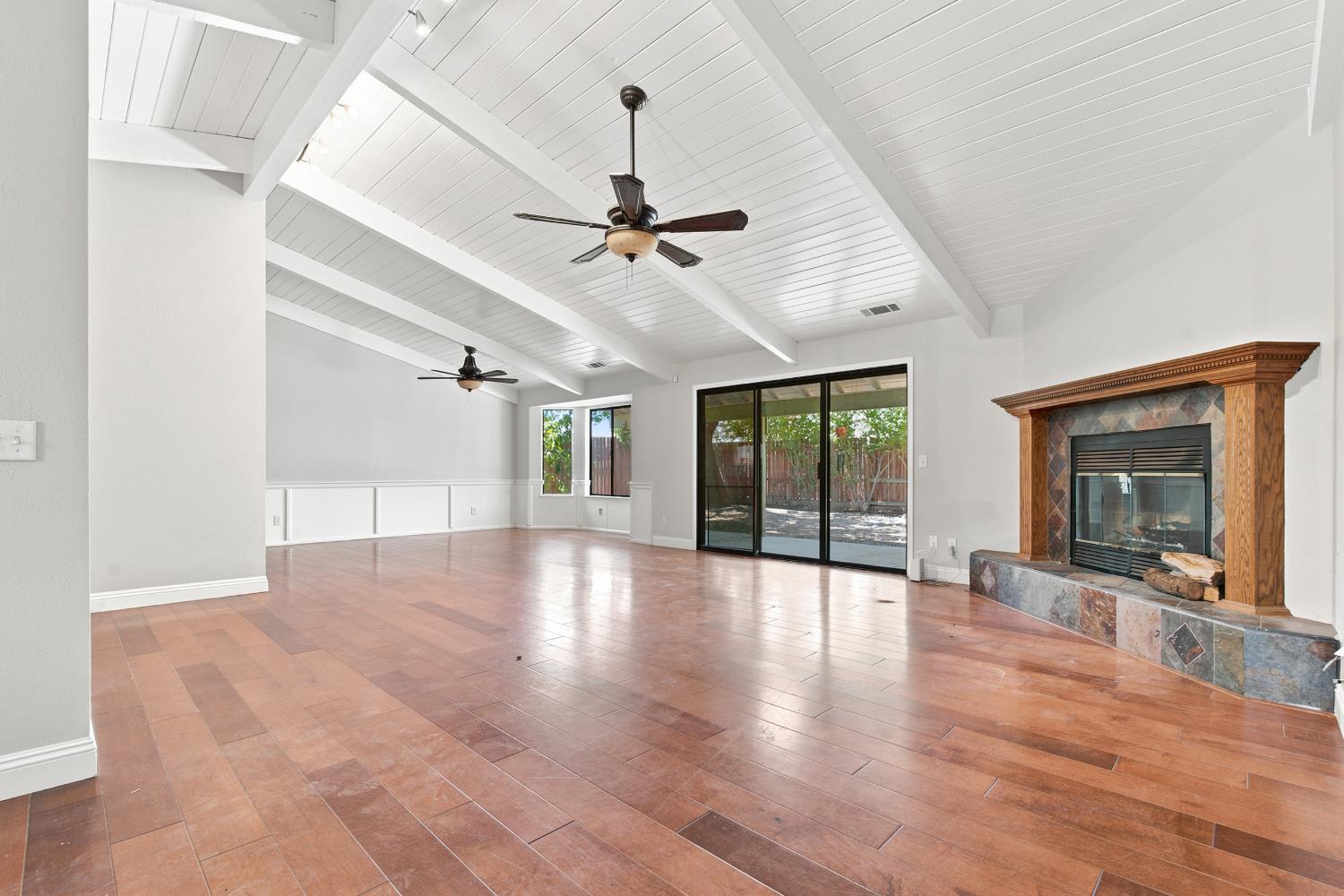 1035 N Rono St, Visalia, CA 93291