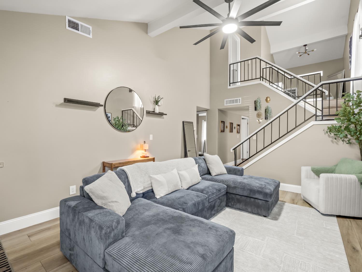 5455 N Marty Ave #110, Fresno, CA 93711