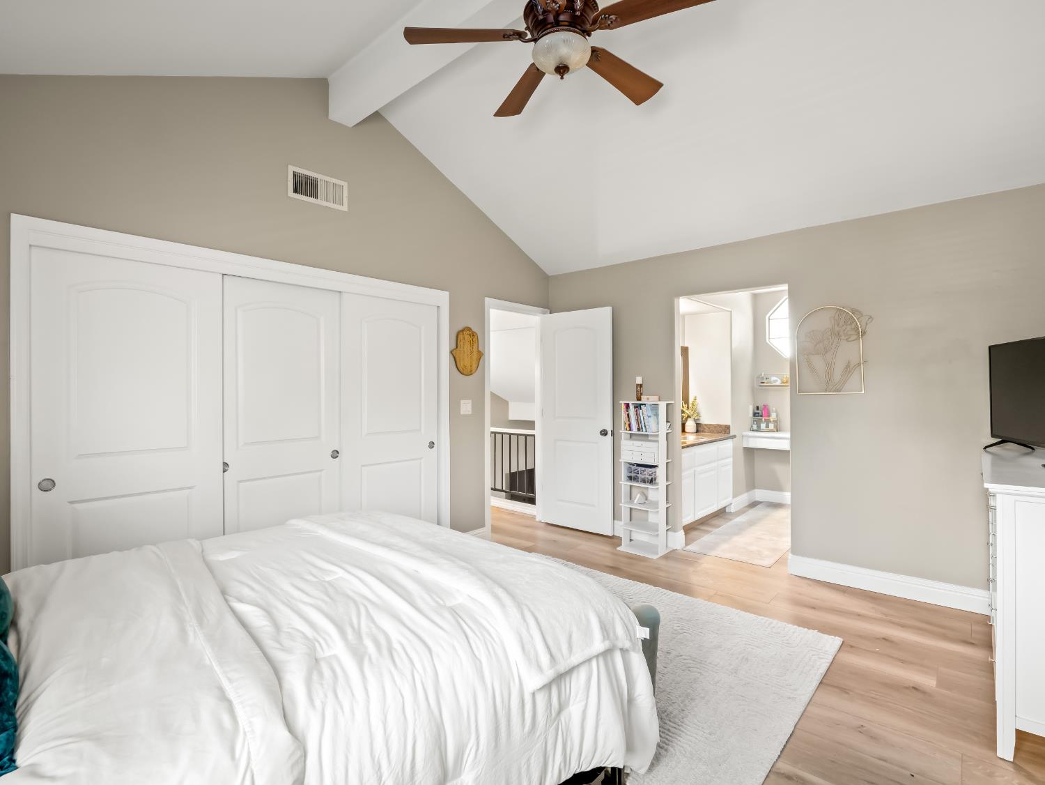 5455 N Marty Ave #110, Fresno, CA 93711
